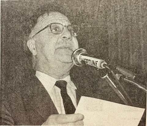Georges Kerbrat annonce les résultats au micro de Neptune Georges Kerbrat annonce les résultats au micro de Neptune